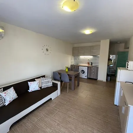 Rich-3 Sp Lägenhetshotell