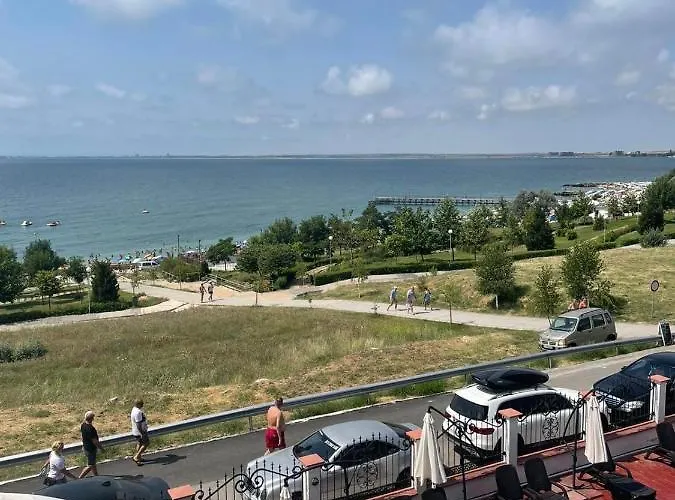 Rich-3 Sp Апартхотел